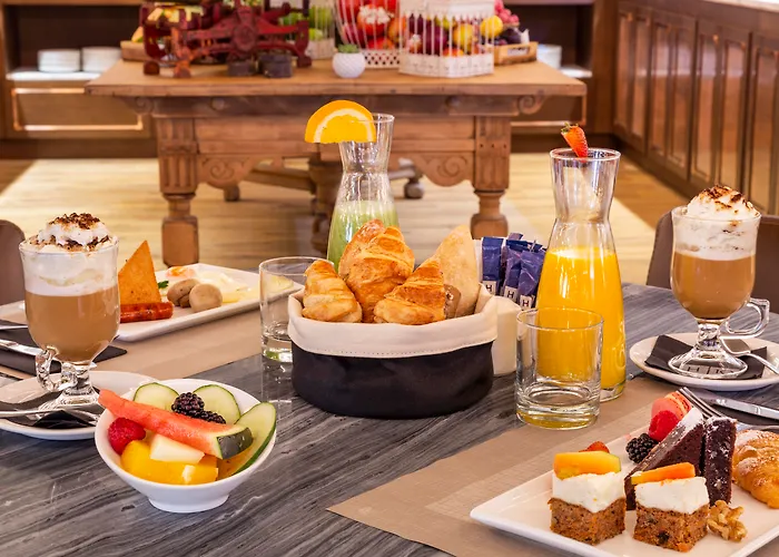 H10 Corregidor Boutique Hotel